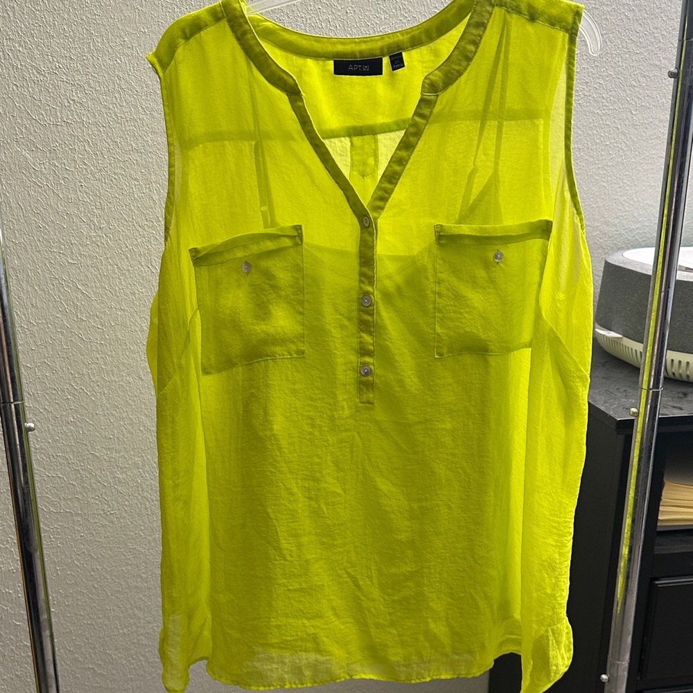 Apt. 9 Women's Vibrant Lime Sleeveless Blouse